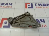 Кронштейн ролика-натяжителя ручейкового ремня Infiniti G35 (V36) 11926-JK20A