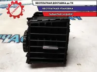 Дефлектор воздушный центральный левый Infiniti M35 2007 68750EJ70B Отличное состояние