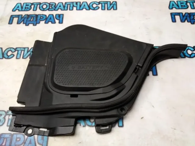 Накладка декоративная под капот Infiniti M35 2007 64894EH100 Отличное состояние