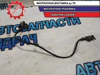 Датчик ABS задний правый Infiniti M35 2007 F00C1G0002 Отличное состояние