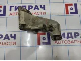 Кронштейн двигателя левый Infiniti FX-35 (S50) 11233-AF800.