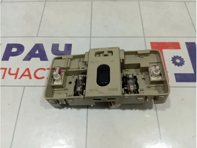 Плафон салонный Infiniti FX35 26430CG301