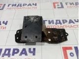 Кронштейн усилителя бампера передний правый Infiniti FX35 62210CG000