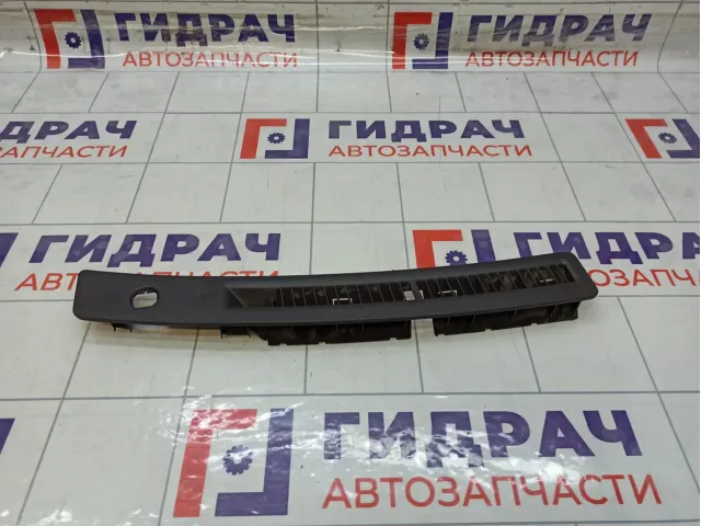Дефлектор воздушный на торпедо правый Infiniti FX35 68742CG000