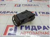 Дефлектор воздушный левый Infiniti FX35 68761CG000