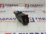 Дефлектор воздушный правый Infiniti FX35 68760CG000