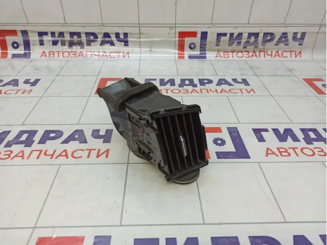Дефлектор воздушный правый Infiniti FX35 68760CG000