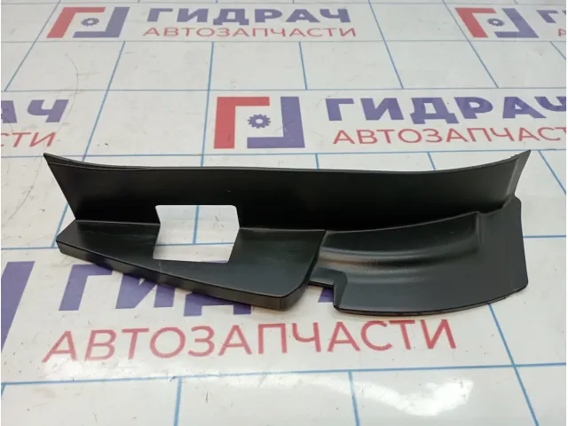 Накладка двери багажника правая Infiniti FX35 (S50) 85074-CG000
