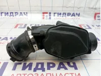 Патрубок воздушного фильтра Infiniti FX35 (S50) 16576-CG000