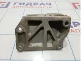 Кронштейн двигателя правый Infiniti FX35 (S50) 11232-AF801