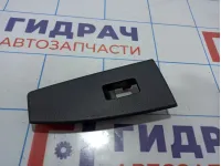 Накладка кнопки стеклоподъемника переднего левого Infiniti FX35 (S50) 82961-CL70B