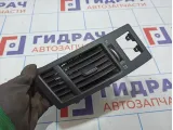 Дефлектор воздушный левый Infiniti FX35 (S50) 68761-CL70A