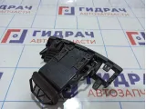 Дефлектор воздушный левый Infiniti FX35 (S50) 68761-CL70A