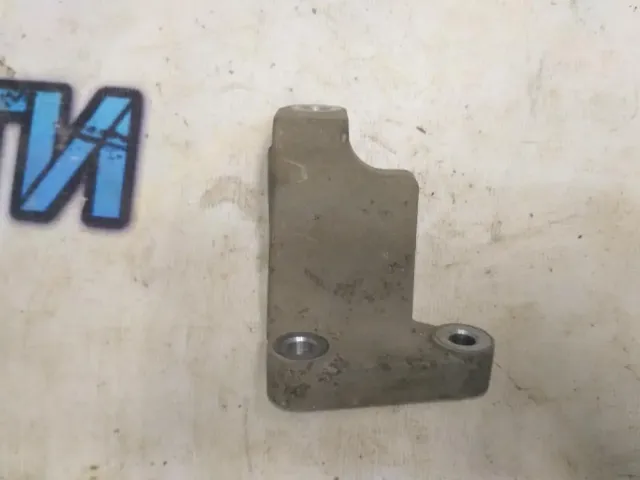 Кронштейн генератора Infiniti FX50 (S51) Infiniti Отличное состояние.