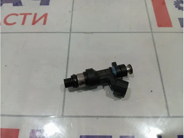 Форсунка инжекторная Infiniti FX50 166001CA0A