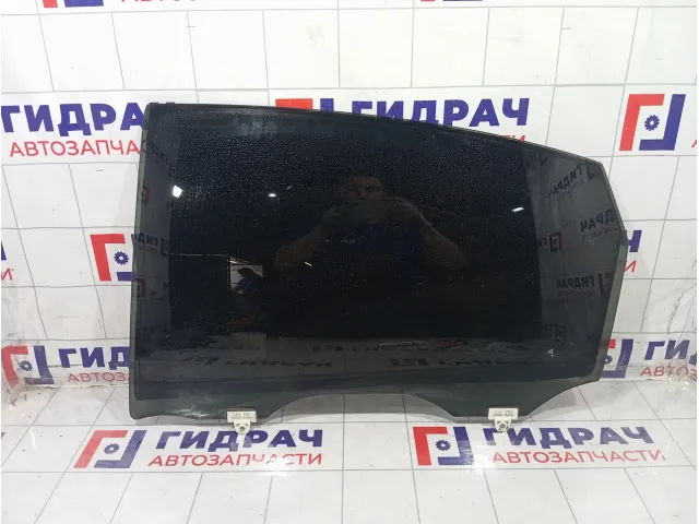 Стекло двери задней левой Infiniti FX50 823011CA1A