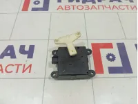 Моторчик заслонки отопителя (печки) Infiniti FX50 277301CA0A
