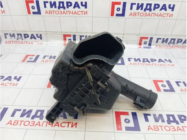 Корпус воздушного фильтра левый Infiniti FX50 165001CB1C