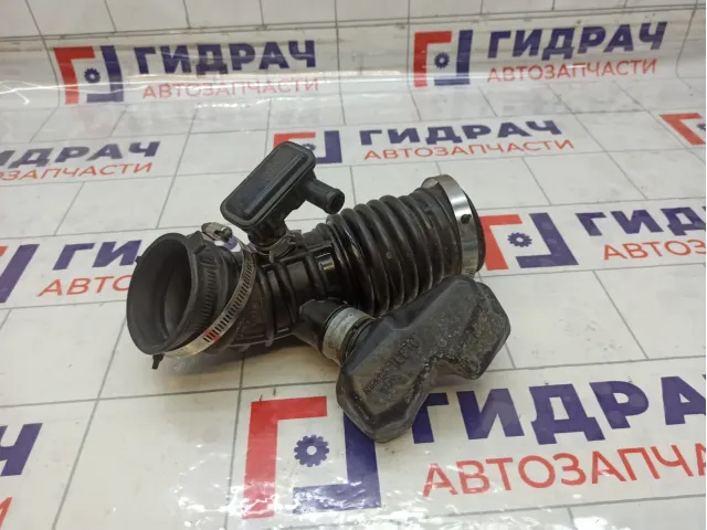 Патрубок воздушного фильтра левый Infiniti FX50 165761CZ1A