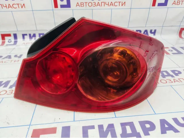 Фонарь задний наружный правый Infiniti G35 (V36) 26550-JK00A