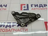 Кронштейн ролика-натяжителя ручейкового ремня Infiniti G35 (V36) 11926-JK20A