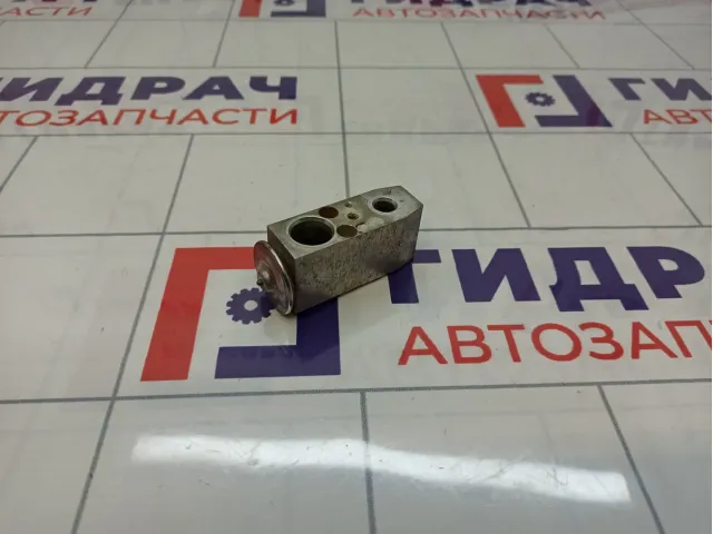 Клапан кондиционера Infiniti G35 (V36) 92200-6N205
