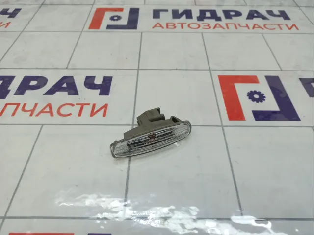 Повторитель на крыло Infiniti JX35/QX60 26160JK00B