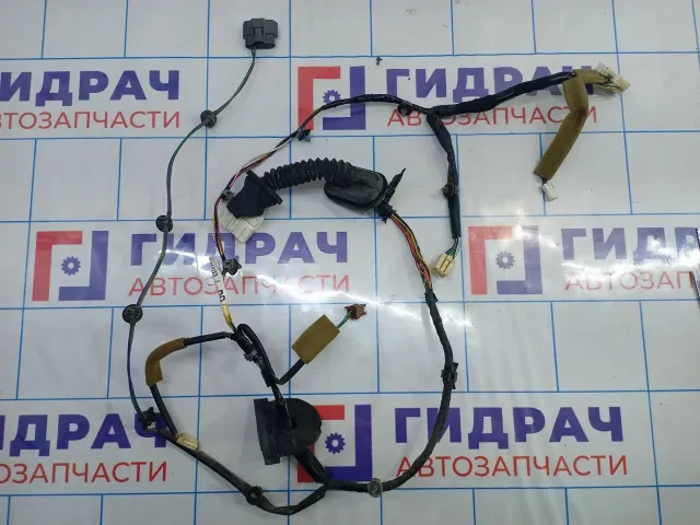 Проводка двери задней левой Infiniti M35 (Y50) 24126JK60B