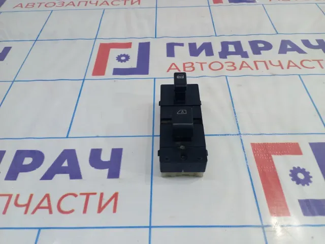 Кнопка стеклоподъемника передняя правая Infiniti M35 (Y50) 25411EJ10A