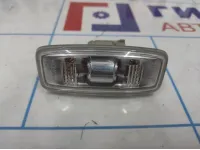 Повторитель в крыло правый Infiniti M35 (Y50) 26160-EW00A