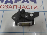 Ответная часть замка багажника Infiniti M35 (Y50) 84620-EG000