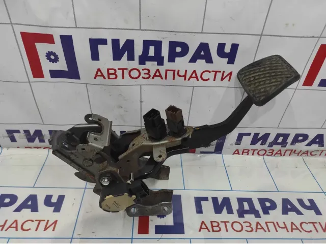Педаль тормоза Infiniti M35 (Y50) 46501-EH016