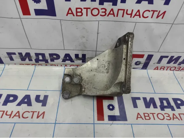 Кронштейн двигателя правый Infiniti M35 (Y50) 11232-AF801