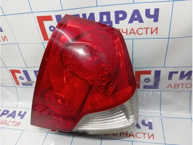 Фонарь задний наружный правый Infiniti M35 (Y50) 26550-EG625
