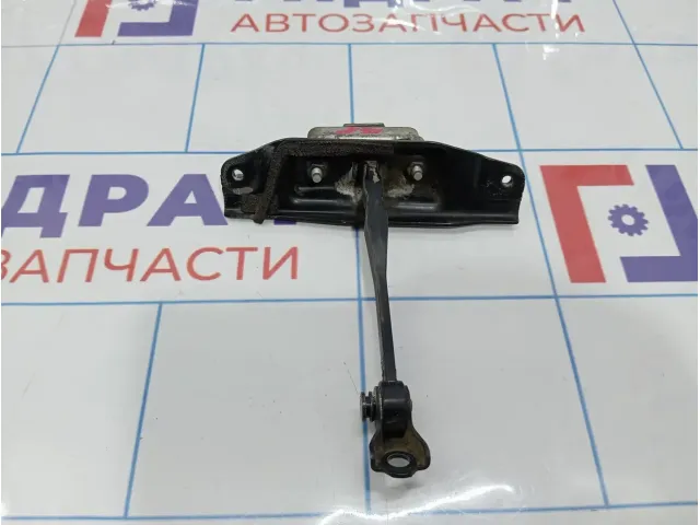 Ограничитель двери задней правой Infiniti M35 (Y50) 82430-EG00A