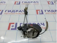 Замок двери задней правой Infiniti M35 (Y50) 82500-EG000