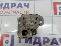 Кронштейн усилителя заднего бампера правый Infiniti M35 (Y50) 85210-EH100