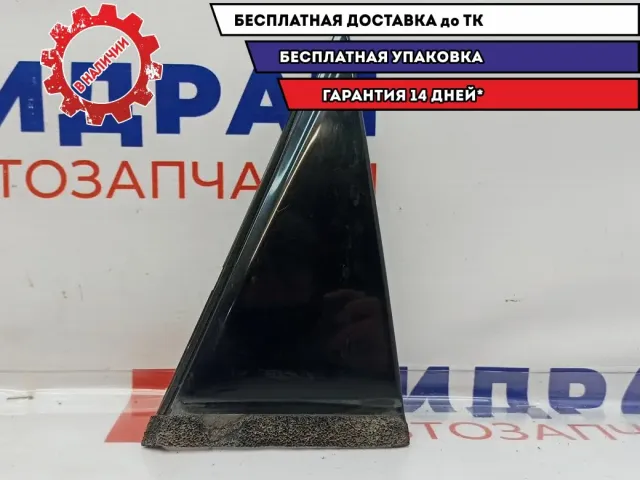Накладка двери задней правой Infiniti M35 82290-EG000. Уголок.