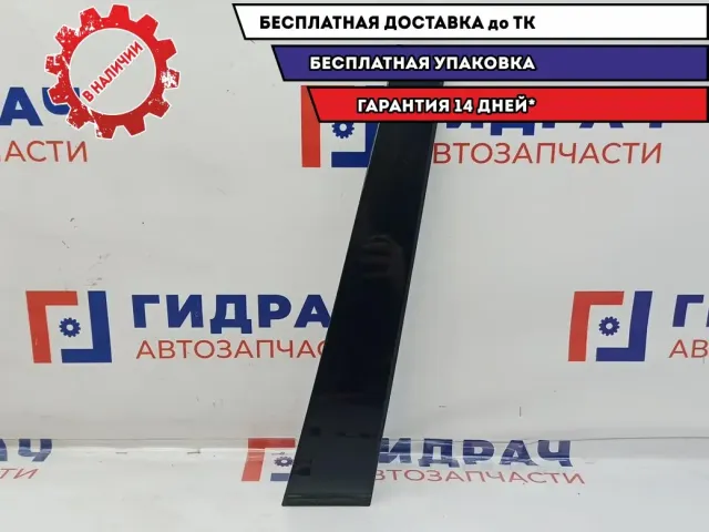 Накладка двери задней левой Infiniti M35 822D3-EG000.