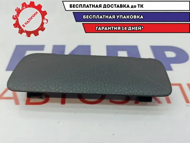 Накладка обшивки двери задней правой Infiniti M35 82948-EG000.