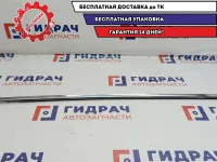 Накладка стекла переднего правого Infiniti M35 80820-EG000. Хром.