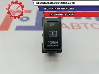 Кнопка управления задней шторкой Infiniti M35 25388-7Y000.