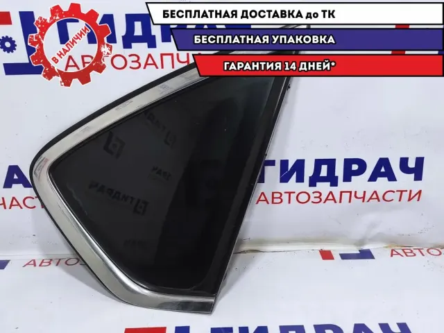 Стекло кузовное глухое правое Infiniti M35 76830-EG000.