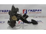 Педаль тормоза Infiniti M35 46501-EH016.