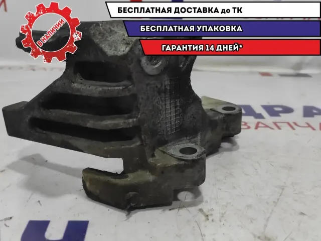 Кронштейн кондиционера Infiniti M35 11910-EG000.