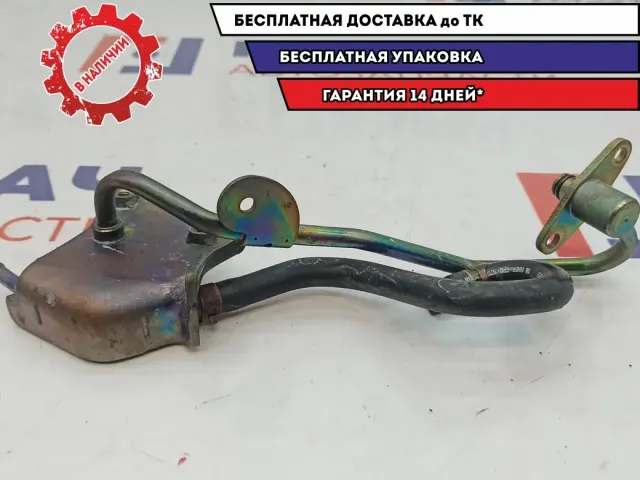 Трубка топливная Infiniti M35 17520-AM61A.