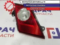 Фонарь задний внутренний правый Infiniti M35 26550-EG610.
