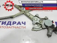 Стеклоподъемник задний правый Infiniti M35 82720-EG000.