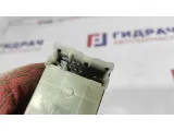 Кнопка стеклоподъемника задняя левая Infiniti M35 25431-EJ10A.