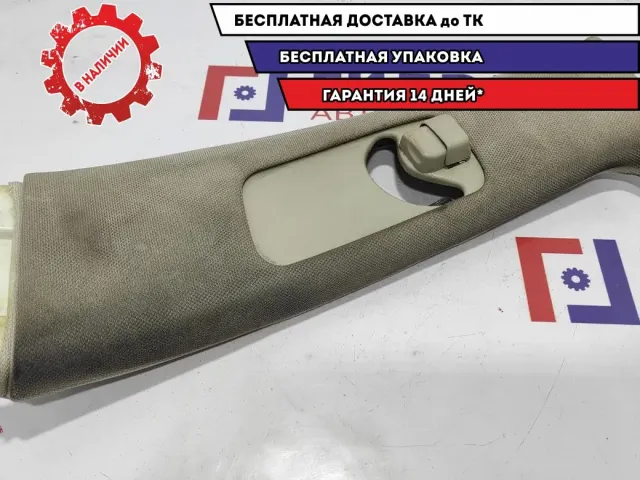 Обшивка стойки средней верхняя левая Infiniti M35 76914-EG010. Требует чистки.
